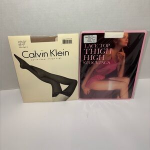 Calvin Klein VTG Thigh High Style 435 SZ A
Lace Top Thigh High Stockings MedTall